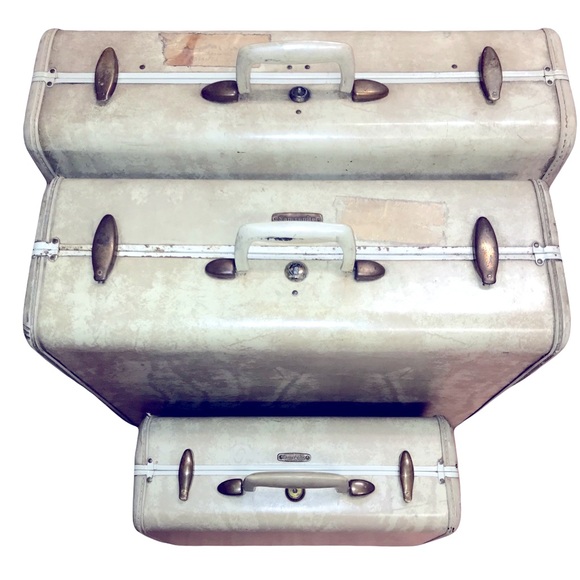 3 Vintage Samsonite Old School Suitcases (pic wear & tear)